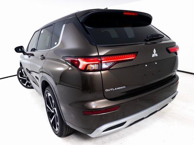 new 2024 Mitsubishi Outlander car, priced at $38,111