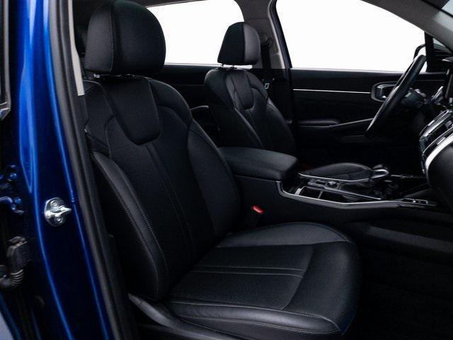 used 2023 Kia Sorento car, priced at $30,999