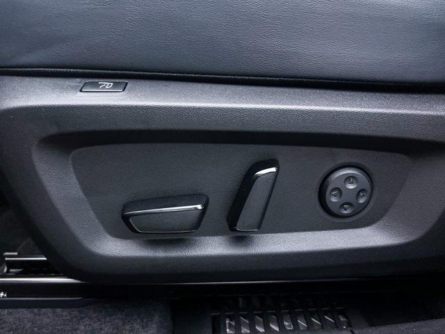 new 2025 Mitsubishi Outlander PHEV car, priced at $49,270