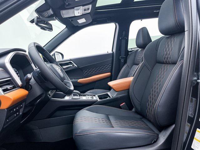 new 2025 Mitsubishi Outlander PHEV car, priced at $49,270