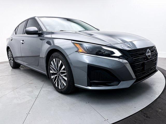 used 2023 Nissan Altima car, priced at $18,994