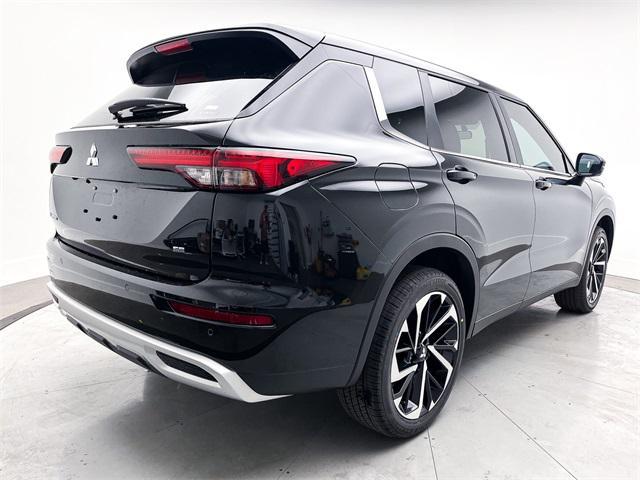 new 2024 Mitsubishi Outlander car, priced at $32,812