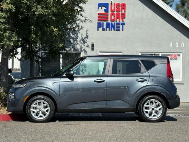 used 2022 Kia Soul car, priced at $15,999