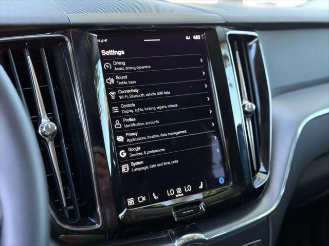 used 2022 Volvo XC60 car, priced at $32,499