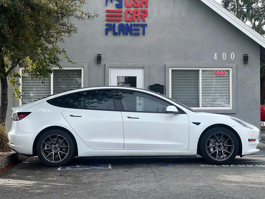 used 2021 Tesla Model 3 car, priced at $18,999