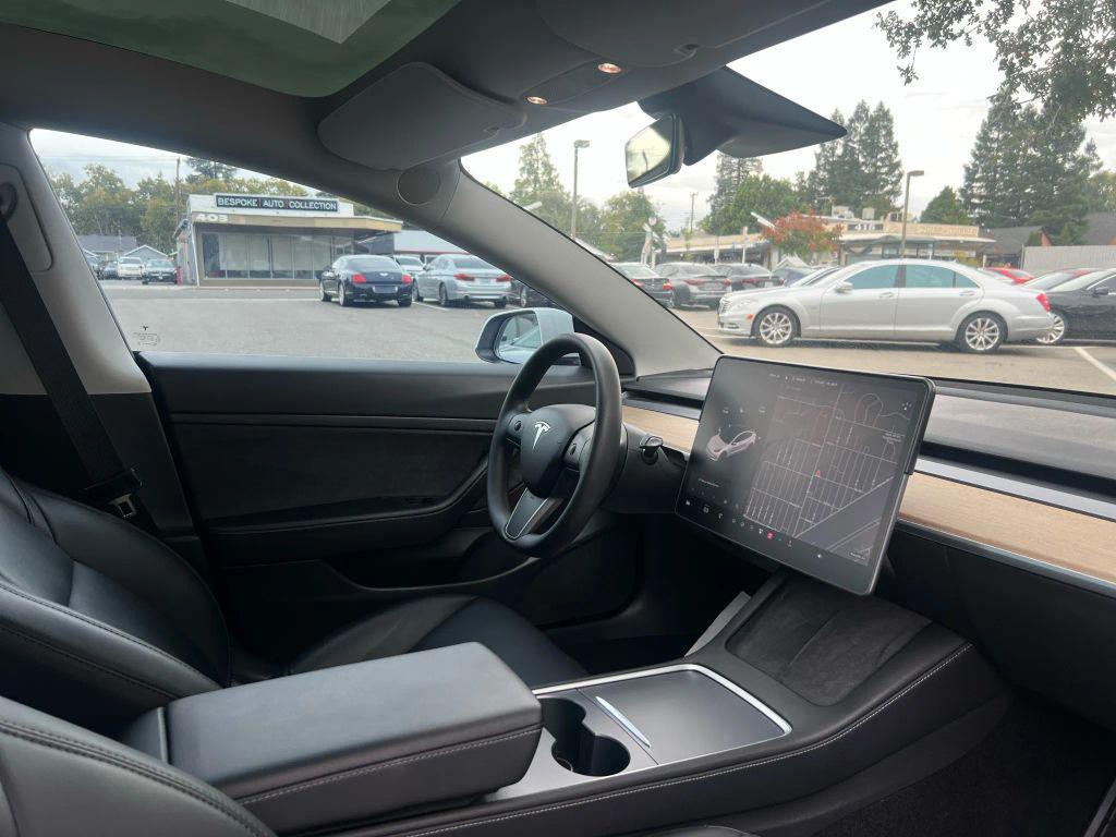 used 2021 Tesla Model 3 car, priced at $18,999