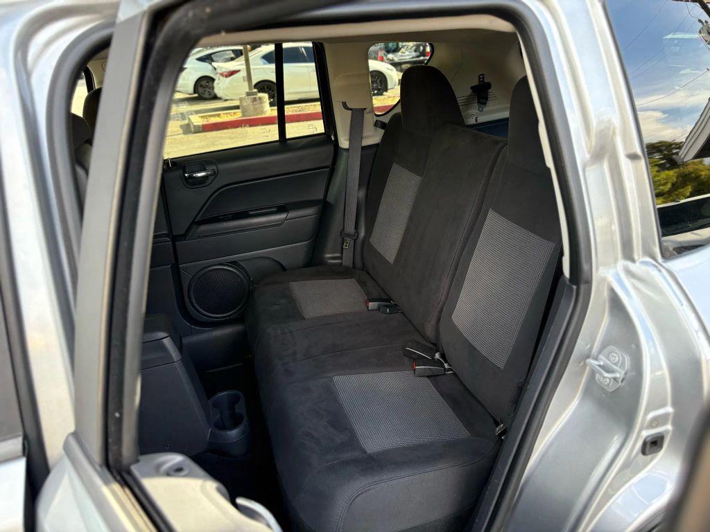 used 2015 Jeep Compass car, priced at $7,999