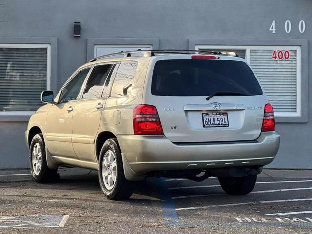 used 2003 Toyota Highlander car, priced at $8,999