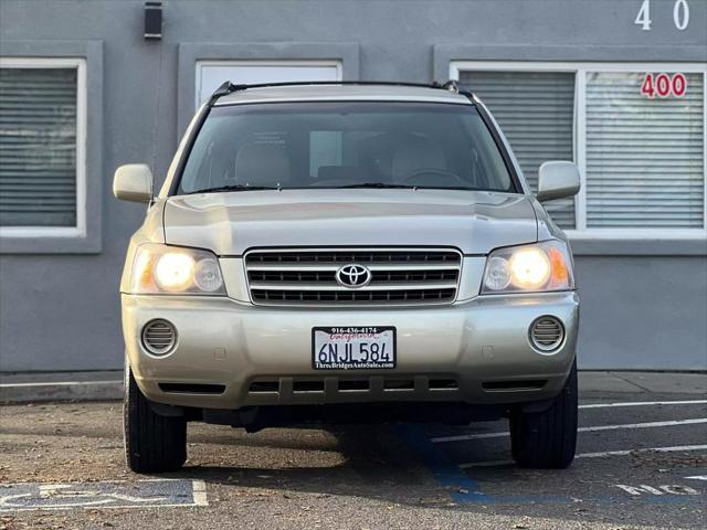 used 2003 Toyota Highlander car, priced at $8,999