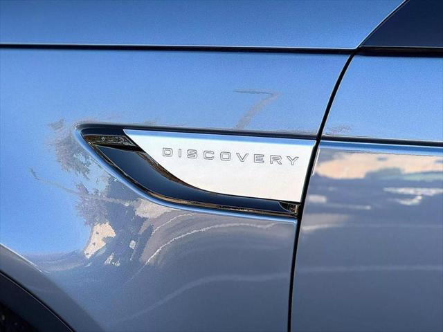 used 2018 Land Rover Discovery car, priced at $26,999