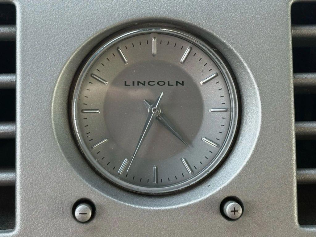 used 2003 Lincoln Navigator car, priced at $6,299