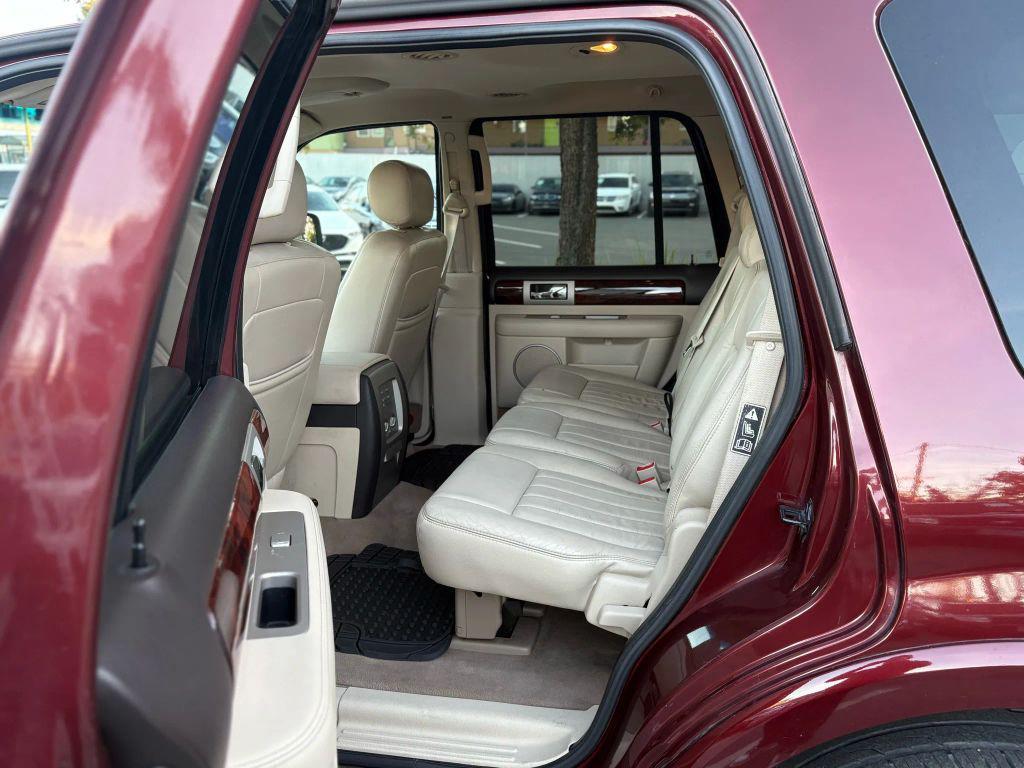 used 2003 Lincoln Navigator car, priced at $6,299