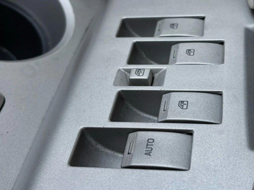 used 2003 Lincoln Navigator car, priced at $6,299