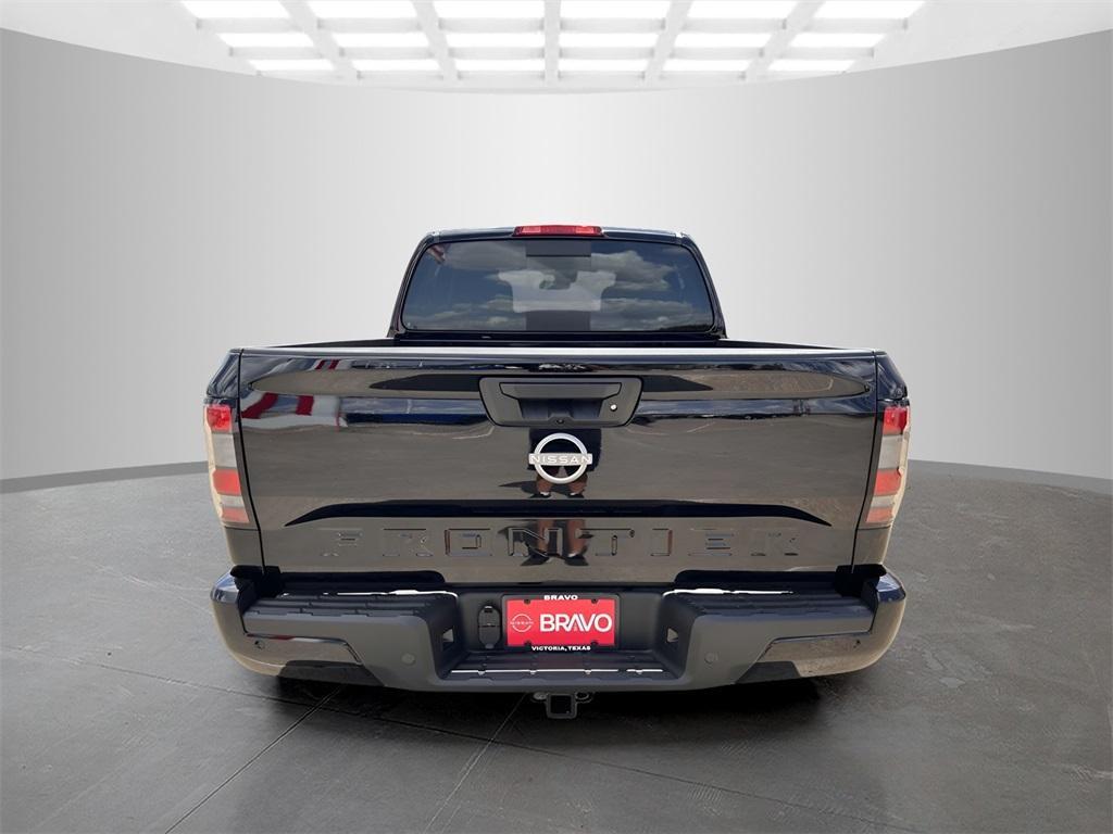 new 2025 Nissan Frontier car