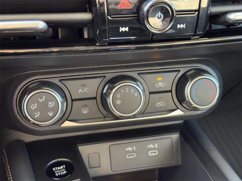 new 2025 Nissan Kicks car, priced at $27,160