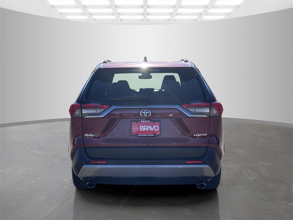 used 2020 Toyota RAV4 car, priced at $25,667