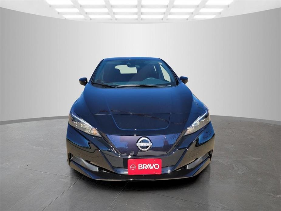 new 2023 Nissan Leaf car