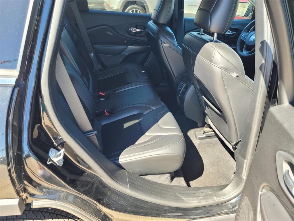 used 2020 Jeep Cherokee car