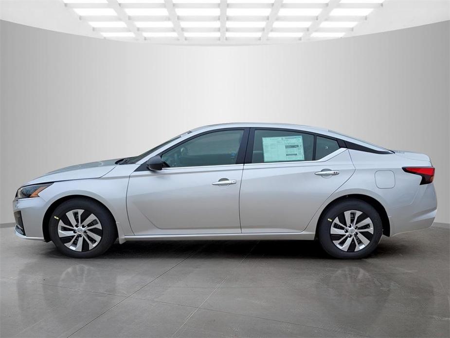 new 2024 Nissan Altima car