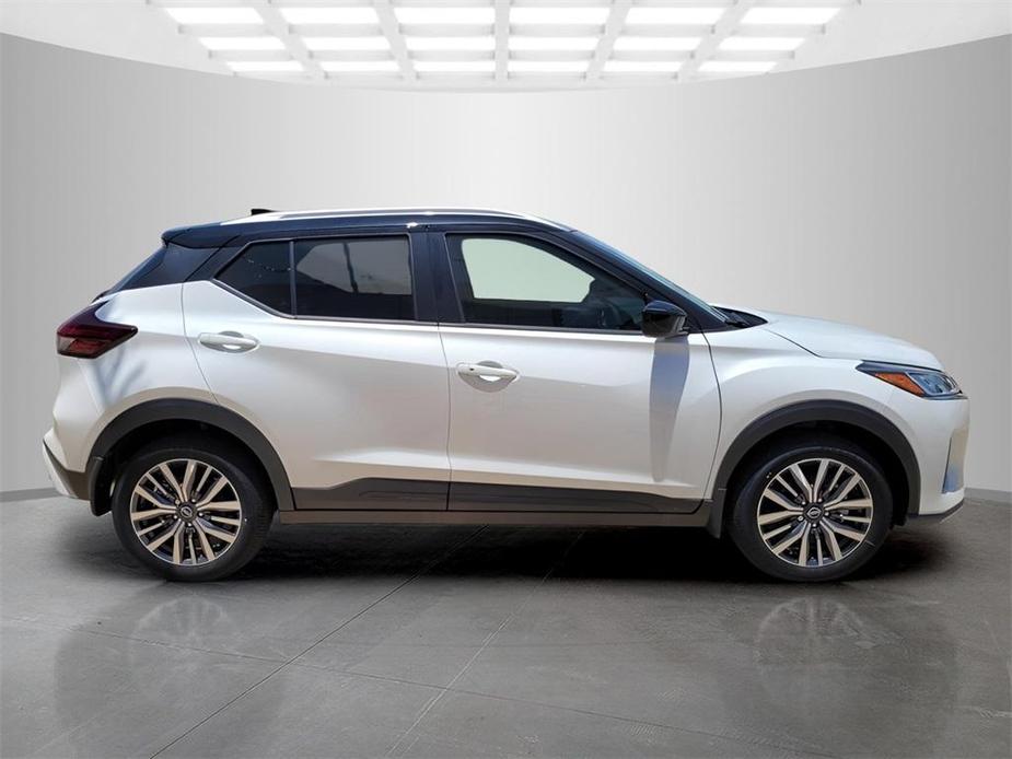 new 2024 Nissan Kicks car