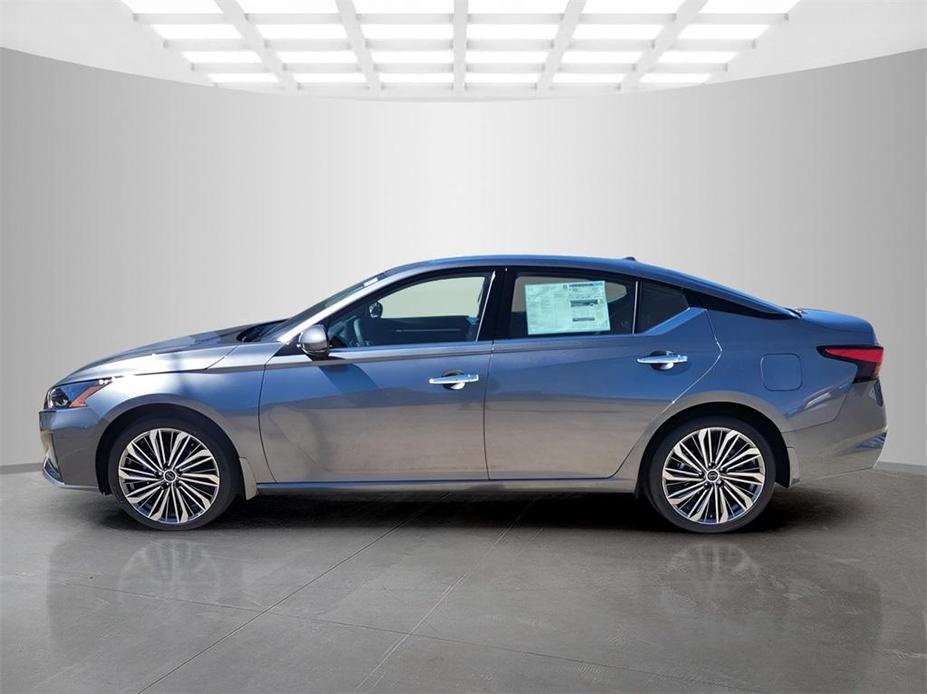 new 2023 Nissan Altima car