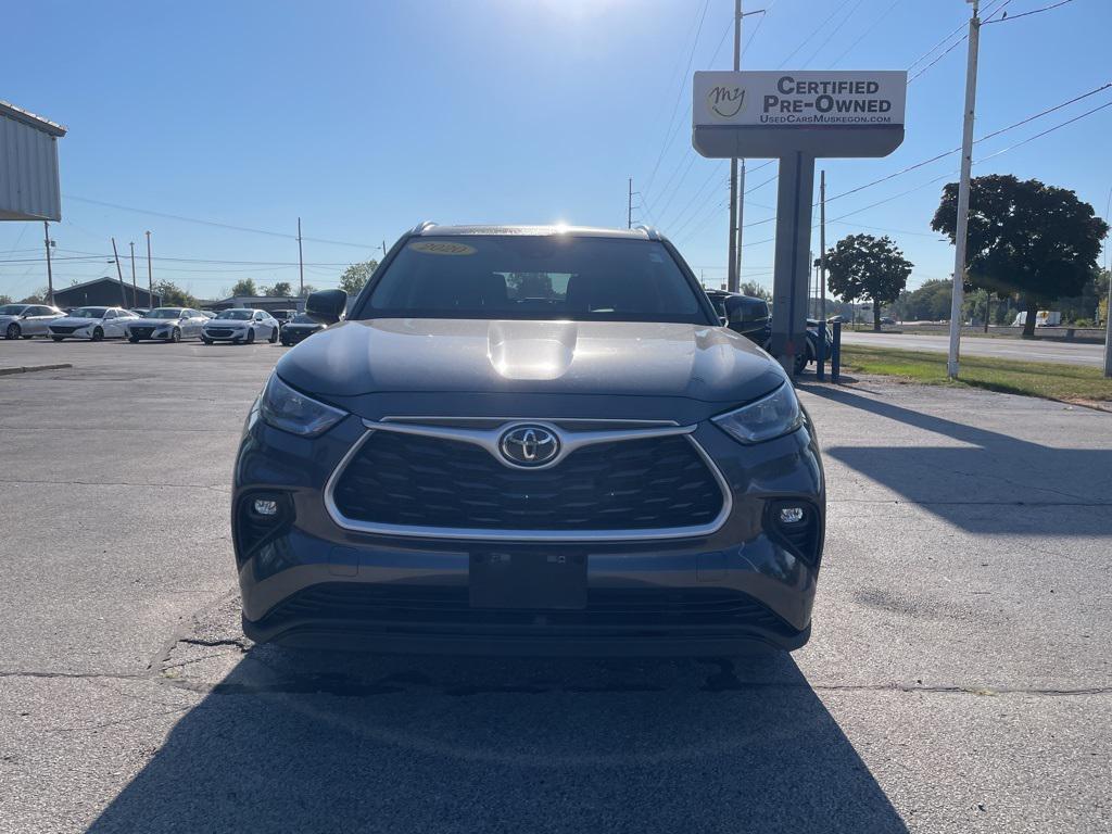 used 2020 Toyota Highlander car, priced at $28,780