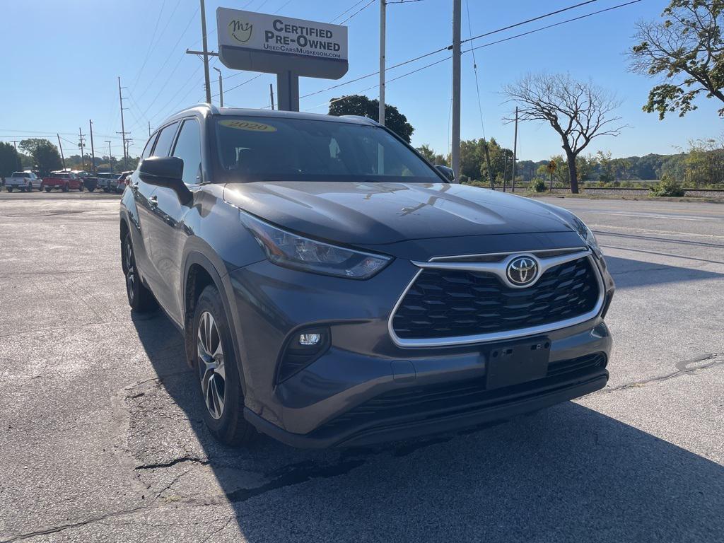 used 2020 Toyota Highlander car, priced at $28,780