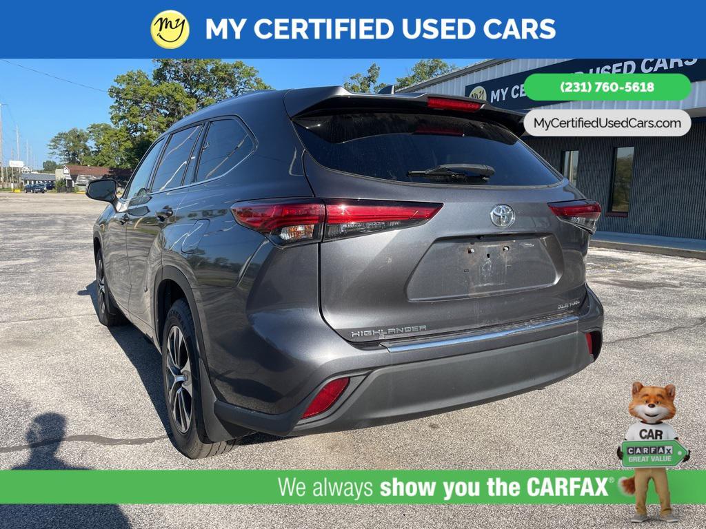 used 2020 Toyota Highlander car, priced at $28,184