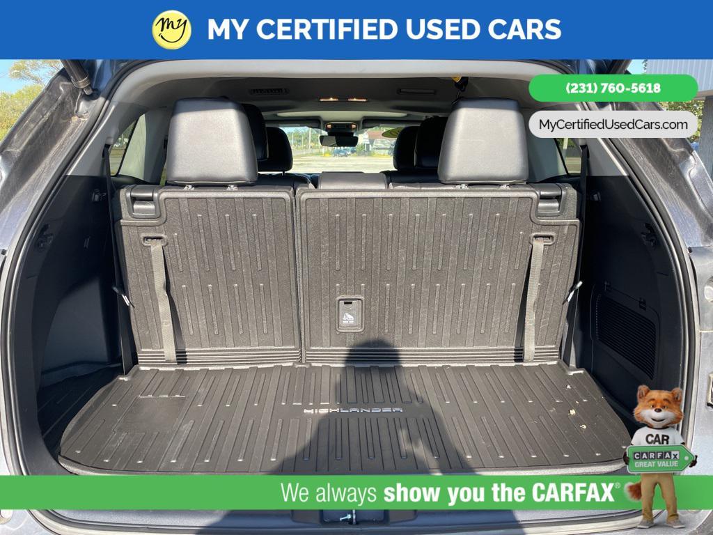used 2020 Toyota Highlander car, priced at $28,184