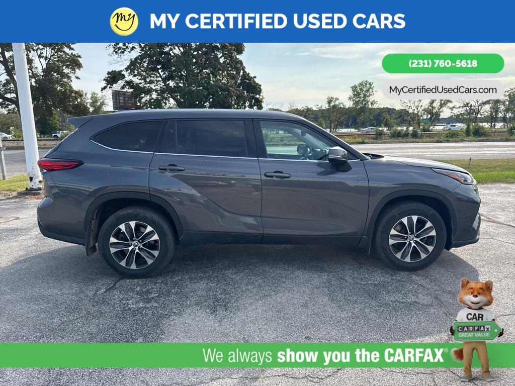used 2020 Toyota Highlander car, priced at $28,780