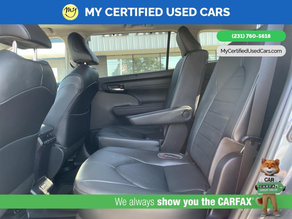 used 2020 Toyota Highlander car, priced at $28,184