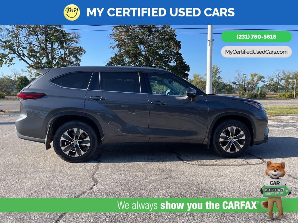 used 2020 Toyota Highlander car, priced at $28,184