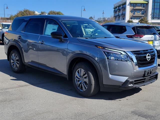 new 2024 Nissan Pathfinder car, priced at $39,330