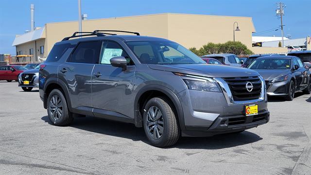 new 2024 Nissan Pathfinder car, priced at $42,655