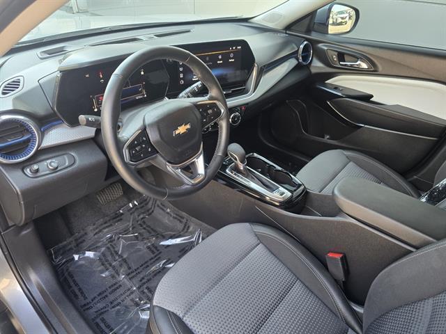 used 2025 Chevrolet Trax car, priced at $20,995