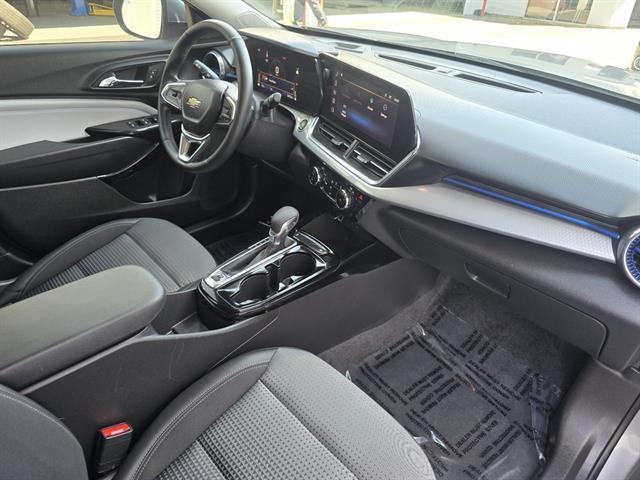 used 2025 Chevrolet Trax car, priced at $20,995