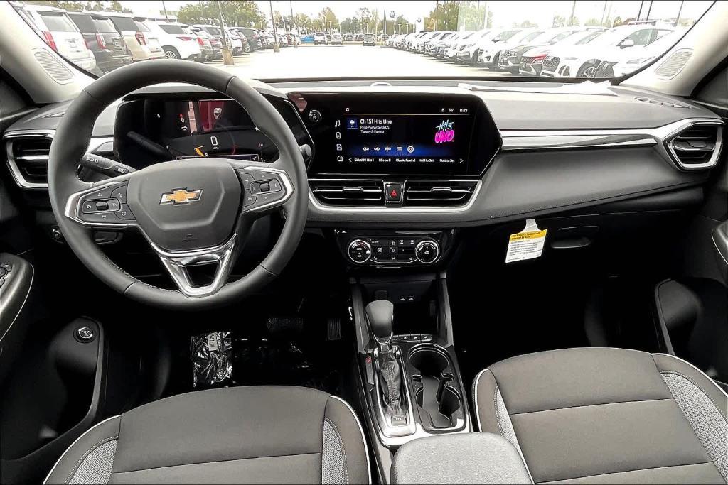 new 2025 Chevrolet TrailBlazer car, priced at $29,095