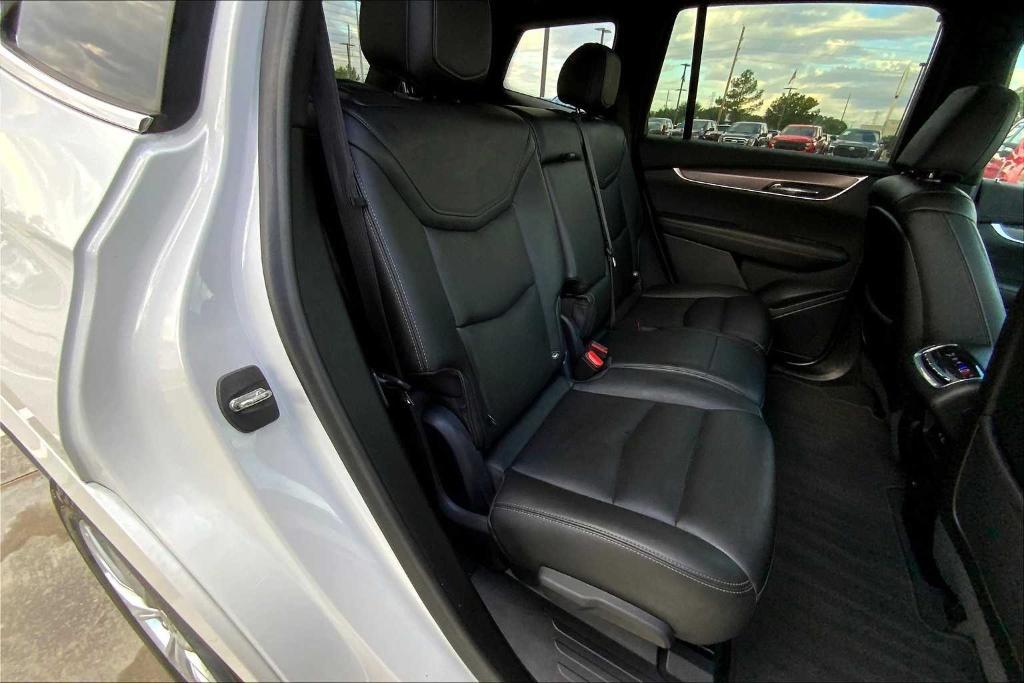 used 2021 Cadillac XT6 car, priced at $22,737