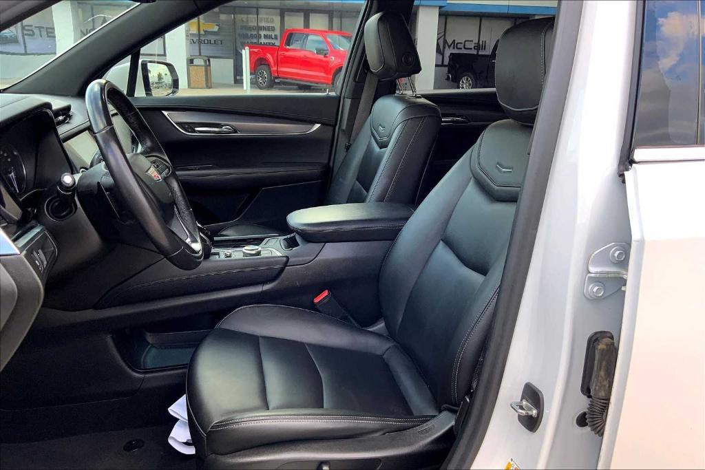 used 2021 Cadillac XT6 car, priced at $22,737