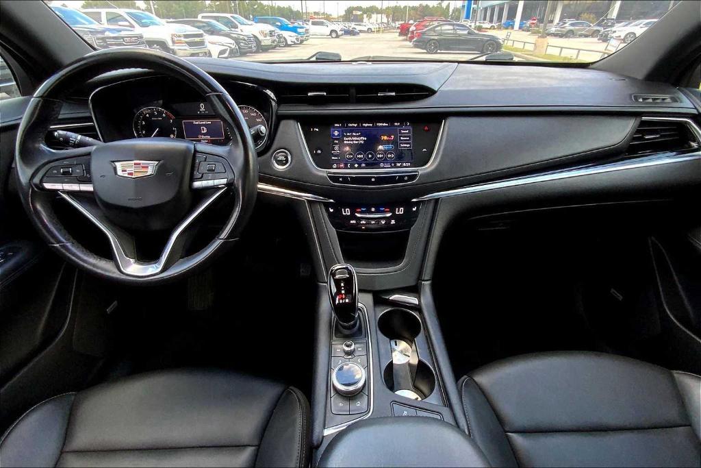 used 2021 Cadillac XT6 car, priced at $22,737