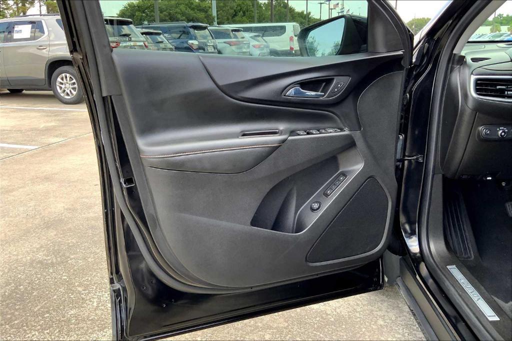 used 2022 Chevrolet Equinox car, priced at $22,880