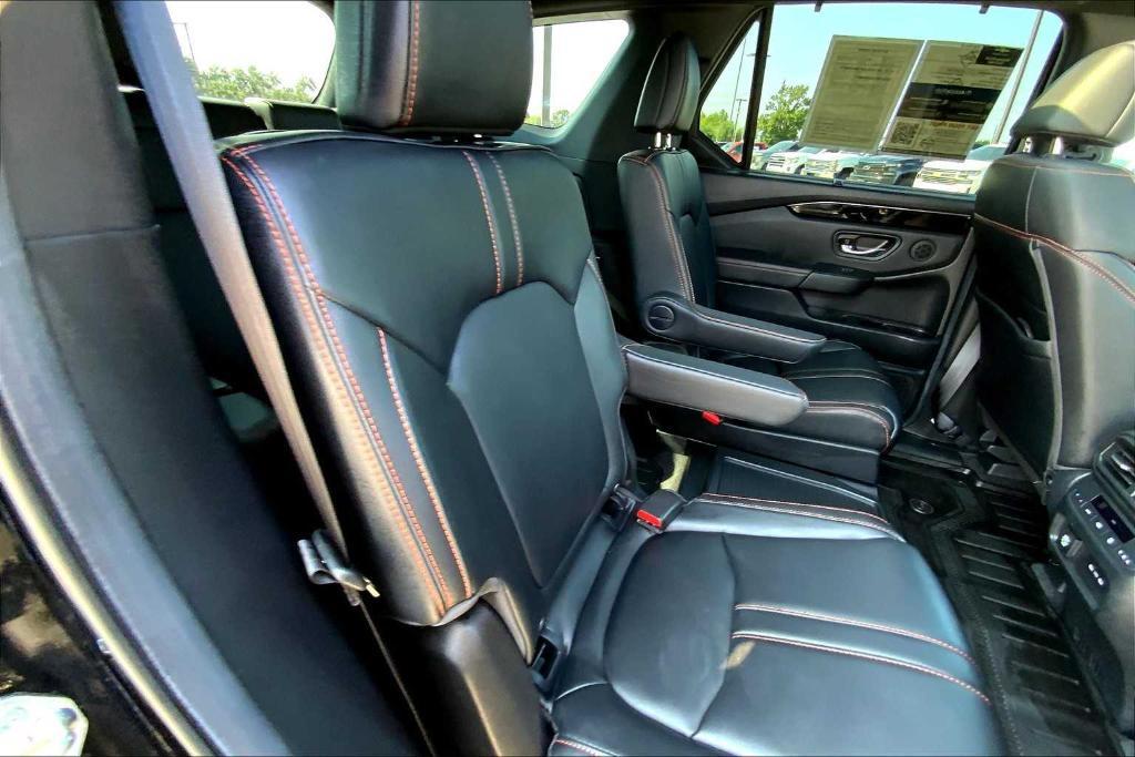 used 2025 Honda Pilot car, priced at $42,775