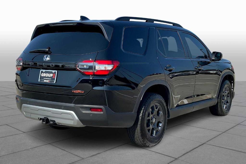 used 2025 Honda Pilot car, priced at $42,775