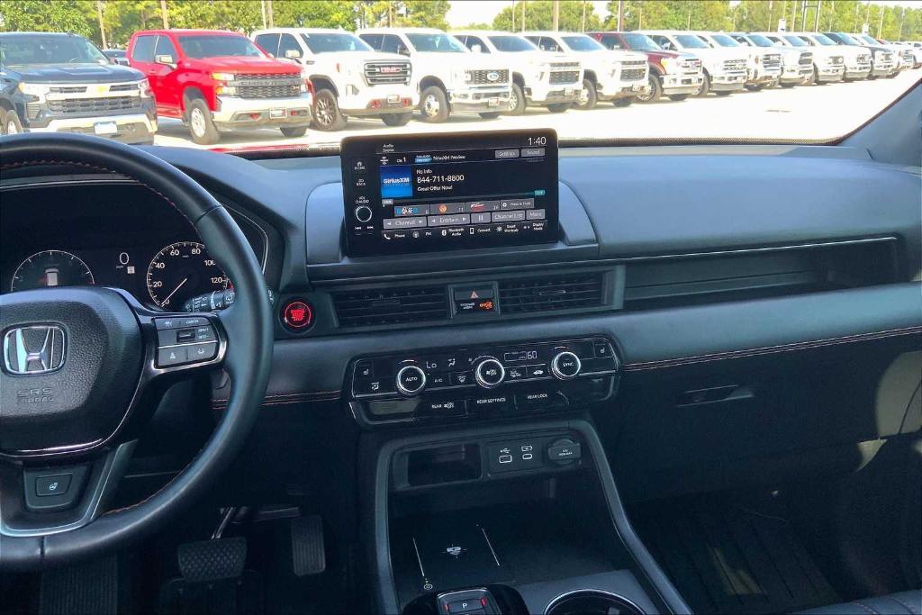used 2025 Honda Pilot car, priced at $42,775