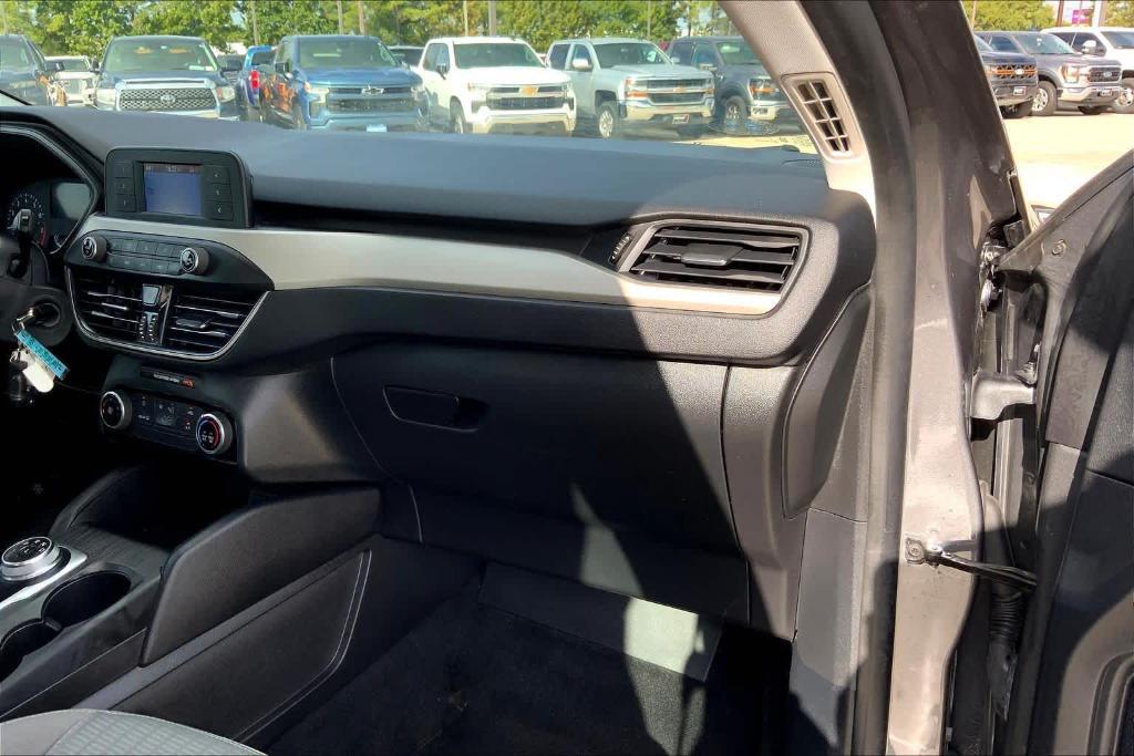 used 2022 Ford Escape car, priced at $17,272