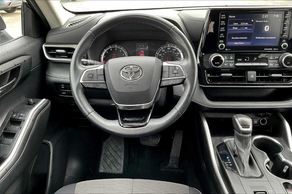 used 2021 Toyota Highlander car, priced at $24,998