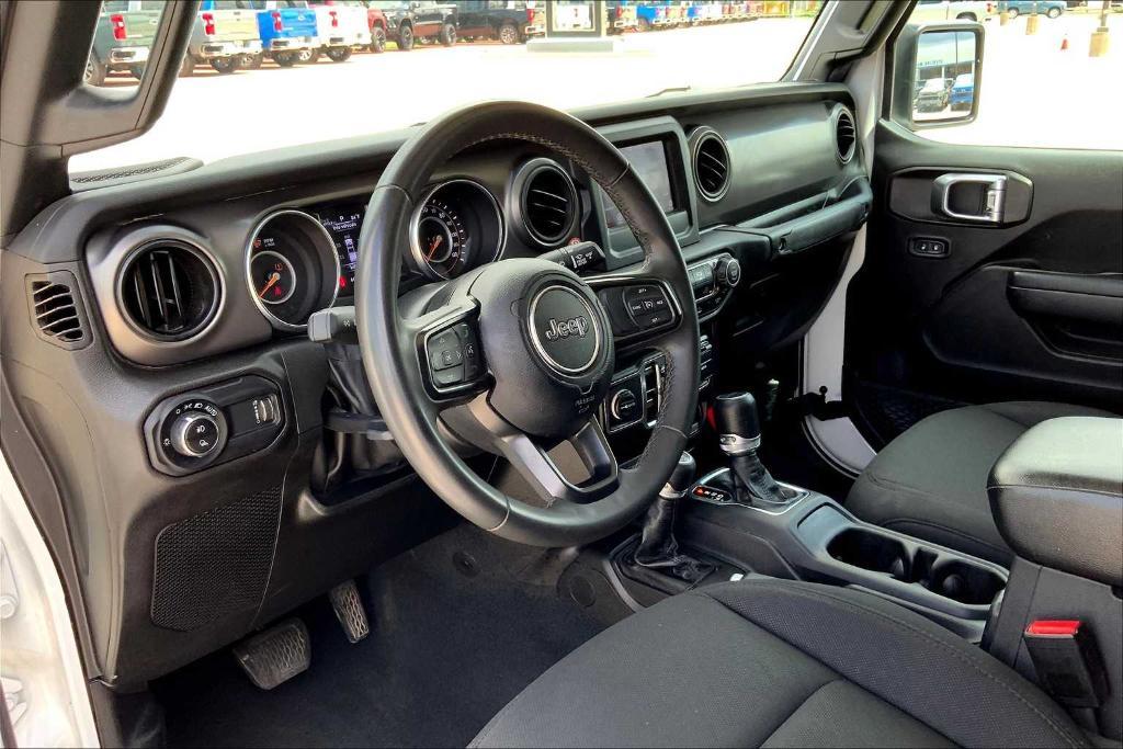 used 2023 Jeep Gladiator car, priced at $27,354