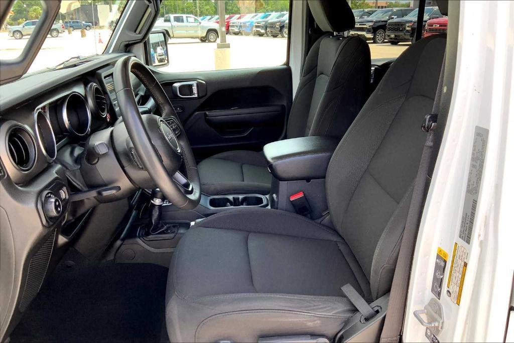 used 2023 Jeep Gladiator car, priced at $27,354
