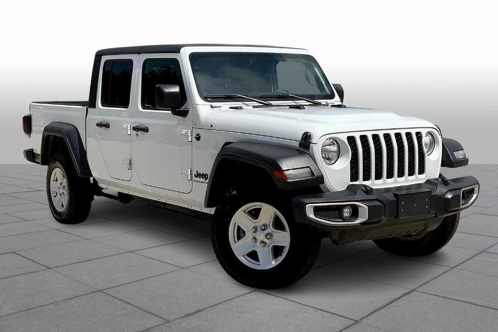 used 2023 Jeep Gladiator car, priced at $27,354