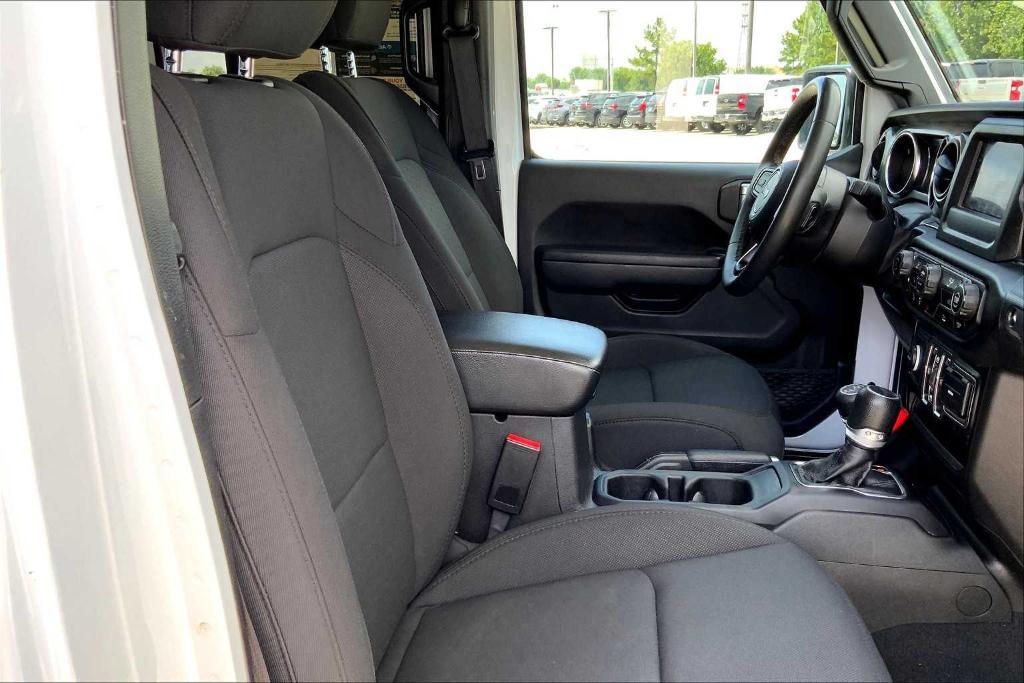 used 2023 Jeep Gladiator car, priced at $27,354